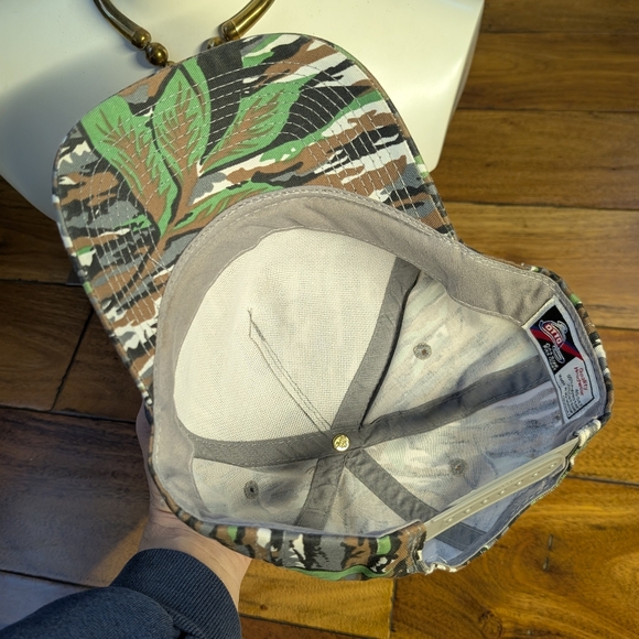 Walkers Vintage Camo Hat (OS) - Picture 6 of 7